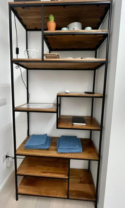 Modern Apartment - Walking Distance To Milan Central Station ภายนอก รูปภาพ